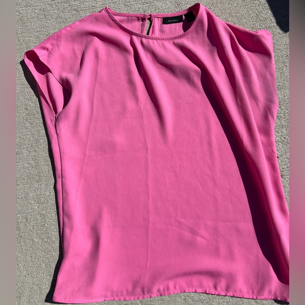 Bright pink Halogen short-sleeve blouse, size S.